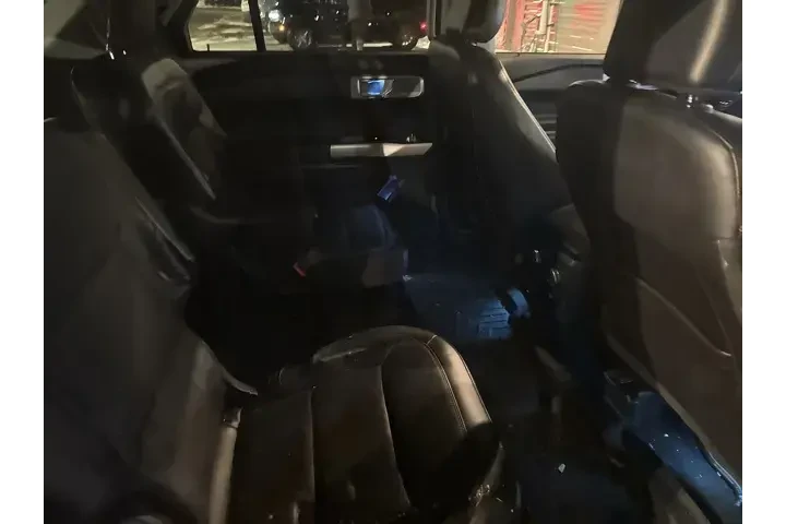 $29157 : Ford Explorer 2022 AWD Limit image 5