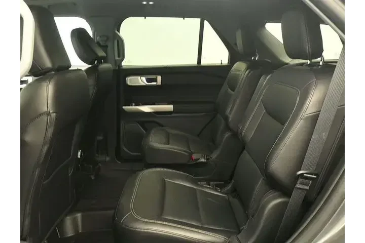 $32840 : Ford Explorer 2023 AWD Limit image 10