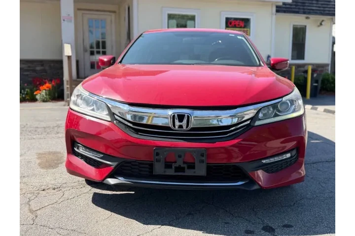 2016 Accord Sport image 10