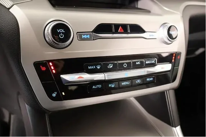 $26205 : Ford Explorer 2022 XLT 4dr S image 8