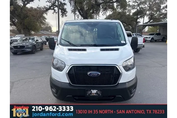 $33580 : Ford Transit 2024 250 3dr SW image 2