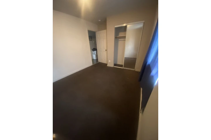 $800 : Recamara image 1