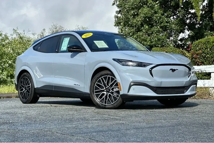 $39992 : Ford Mustang Mach-E 2025 AWD image 2