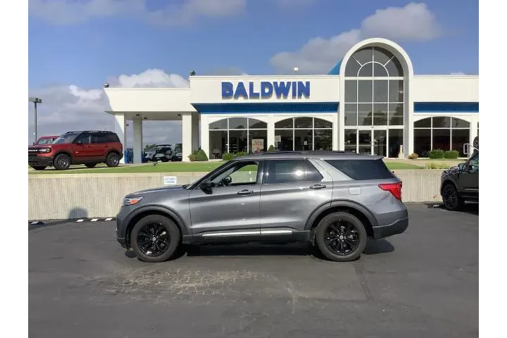 $36950 : Ford Explorer 2022 AWD XLT 4 image 4