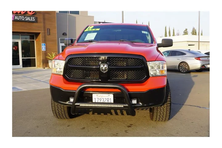 $25250 : 2019 1500 Classic SLT image 3