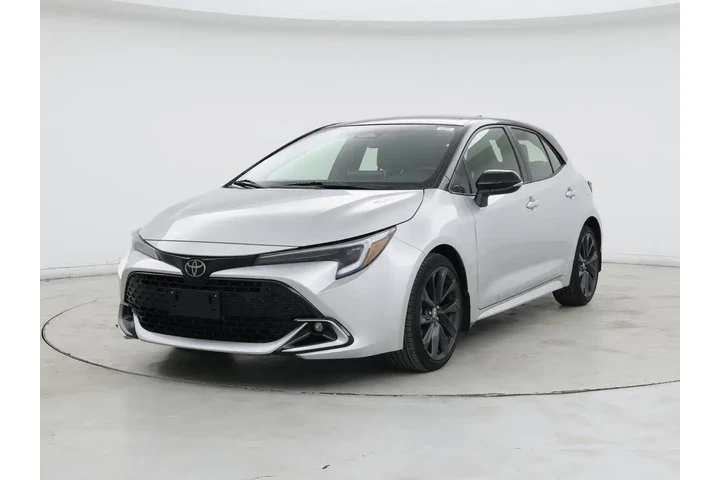 $24998 : Toyota Corolla Hatchback 202 image 4