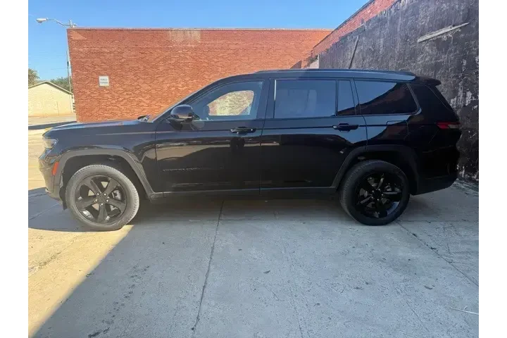 $33990 : Jeep Grand Cherokee L 2024 4 image 4
