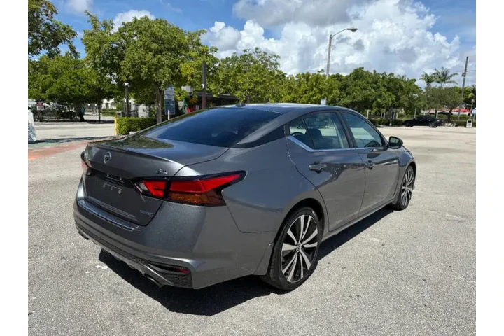 $12995 : 2021 Altima 2.0 SR image 6