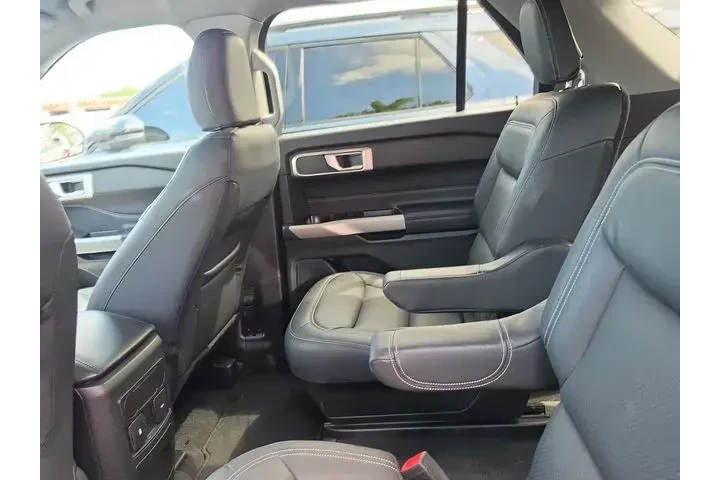 $26990 : Ford Explorer 2023 XLT 4dr S image 10