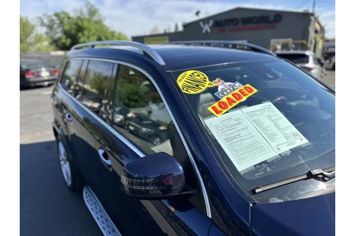 $10995 : 2013 GL-Class GL 550 4MATIC image 8