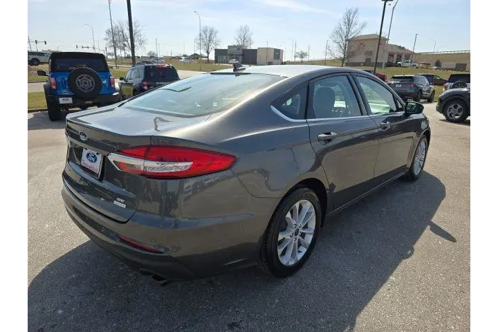 $19500 : Ford Fusion 2020 SE 4dr Seda image 5