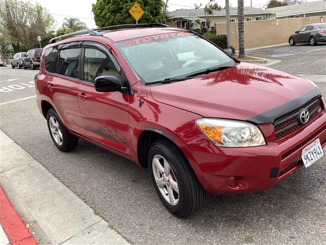 $6590 : Toyota RAV4-4WD-07-<7pasajeros image 1