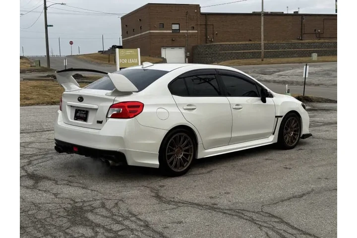 $18750 : 2015 WRX STI image 5