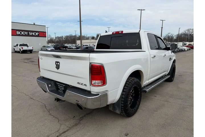 $14450 : 2014 RAM 1500 4WD Crew Cab 14 image 2