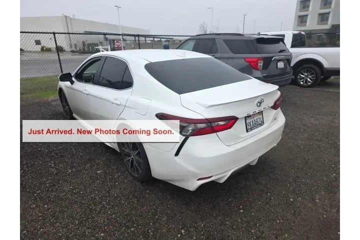 $20900 : Toyota Camry 2022 SE 4dr Sed image 4