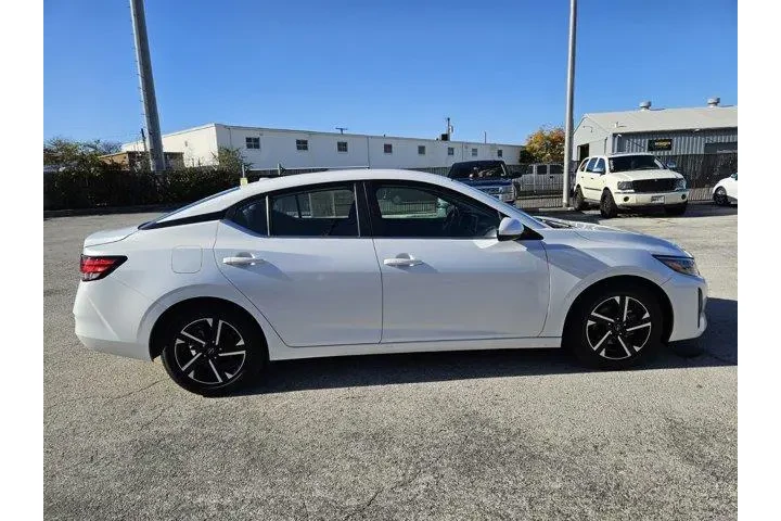 $18800 : Nissan Sentra 2024 SV 4dr Se image 2