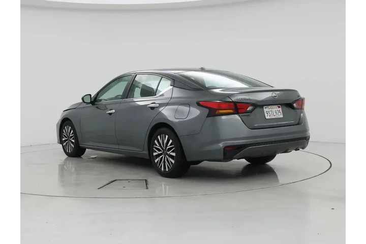 $19998 : Nissan Altima 2024 2.5 SV 4d image 2