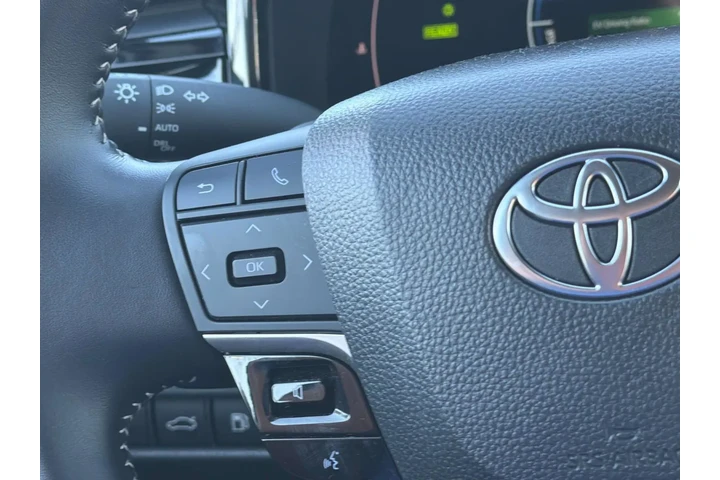 $31780 : Toyota Camry 2025 SE 4dr Sed image 10