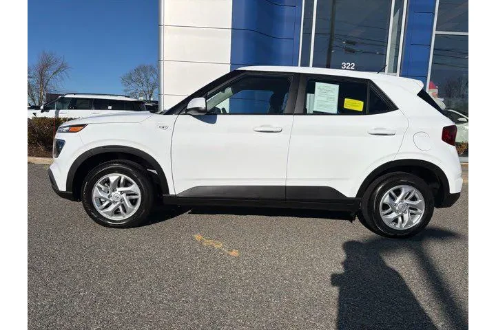 $19977 : Hyundai VENUE 2025 SE 4dr Cr image 9