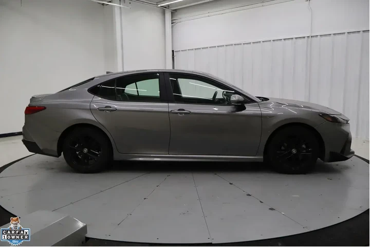 $25995 : Toyota Camry 2025 SE 4dr Sed image 2