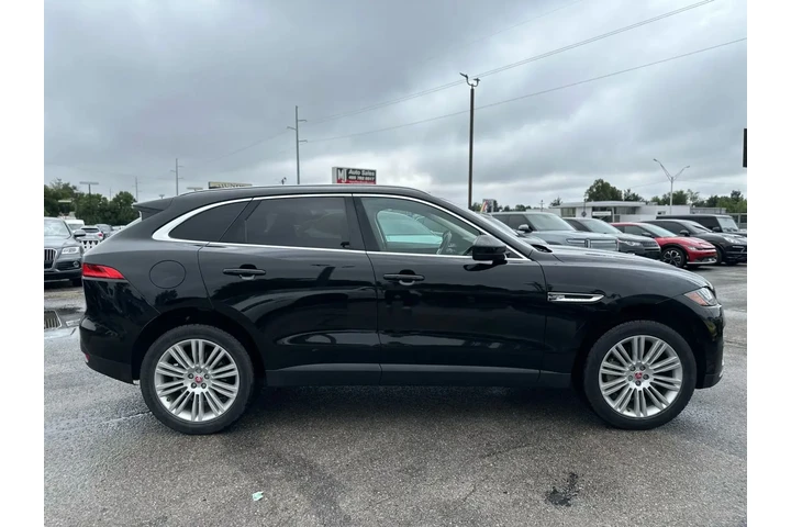 2018 JAGUAR F-PACE 30T PORTFO image 8
