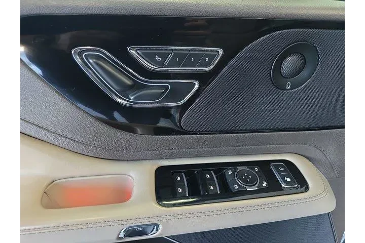 $32075 : Lincoln Aviator 2020 Reserve image 6