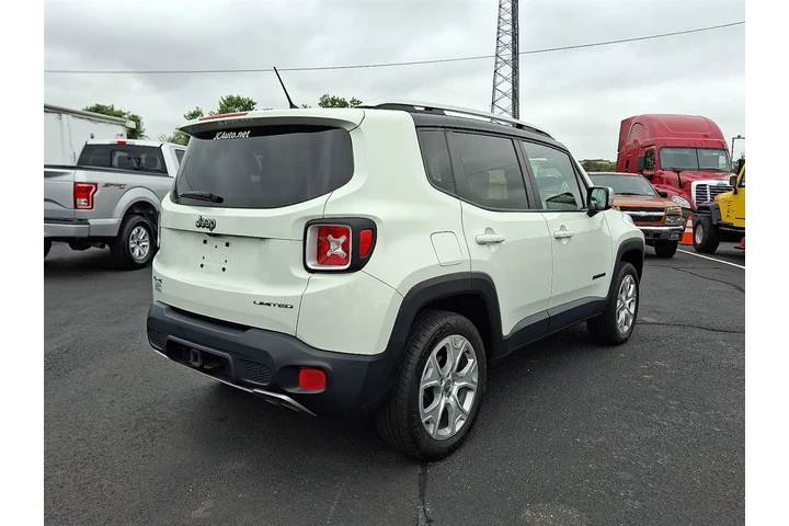 $17300 : 2017 Renegade Limited 4WD image 6