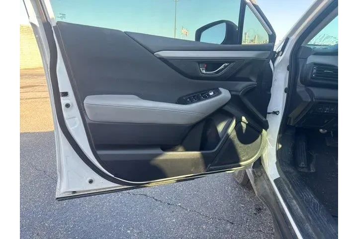 $23700 : Subaru Outback 2021 AWD Prem image 9