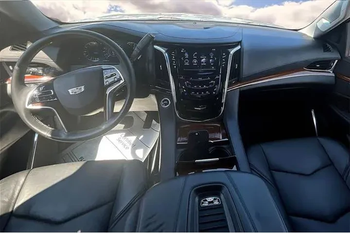 $27995 : Cadillac Escalade 2018 Stand image 7