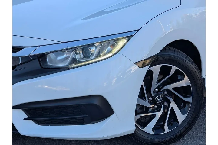 $13771 : Honda Civic 2016 LX 2dr Coup image 3