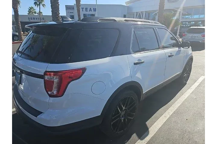 $13244 : Ford Explorer 2018 Base 4dr image 2