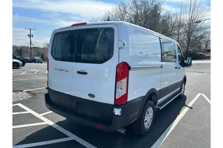 $32995 : Ford Transit 2024 250 3dr LW image 3