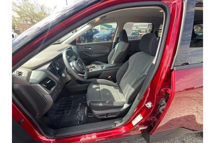 $20231 : Nissan Rogue 2021 SV 4dr Cro image 10