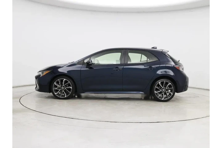$23998 : Toyota Corolla Hatchback 202 image 3