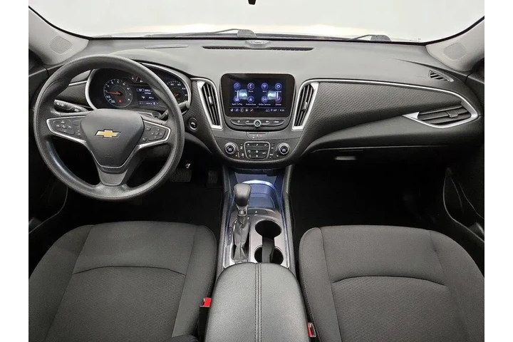 $17998 : Chevrolet Malibu 2023 LT 4dr image 9