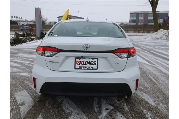 $20077 : Toyota Corolla 2024 LE 4dr S image 7