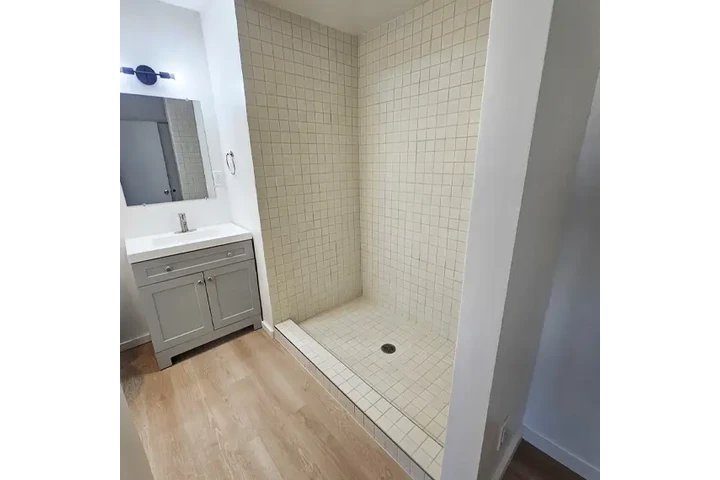 Secti9n Contractors Inc. image 7