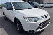 2015 MITSUBISHI OUTLANDER2015 en Buffalo