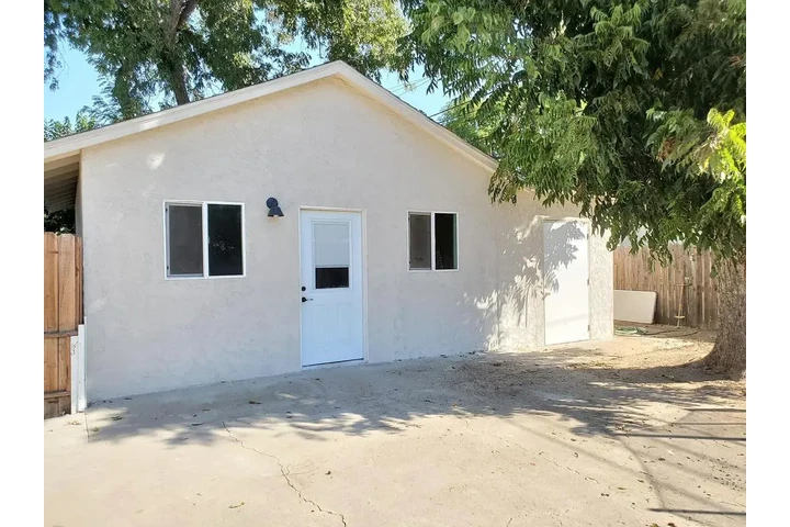 $1100 : Casa unifamiliar de 1 dormitor image 1