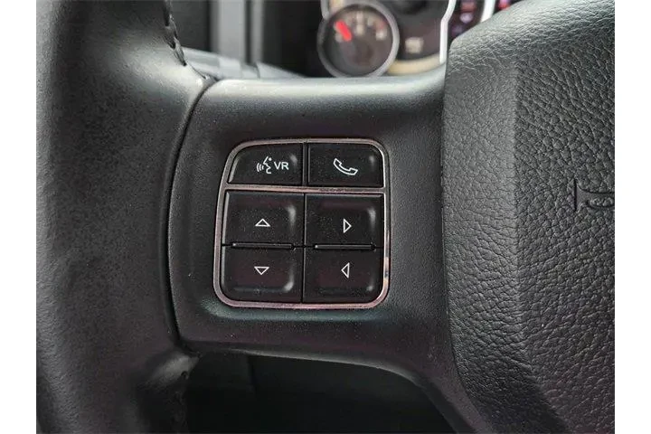 $12752 : Ram 1500 2016 4x2 Big Horn 4 image 10