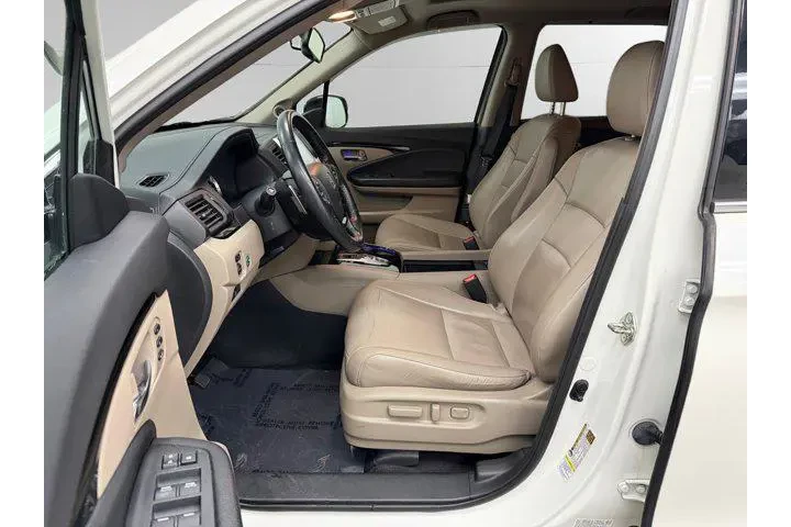 $16990 : Honda Pilot 2016 AWD Touring image 9