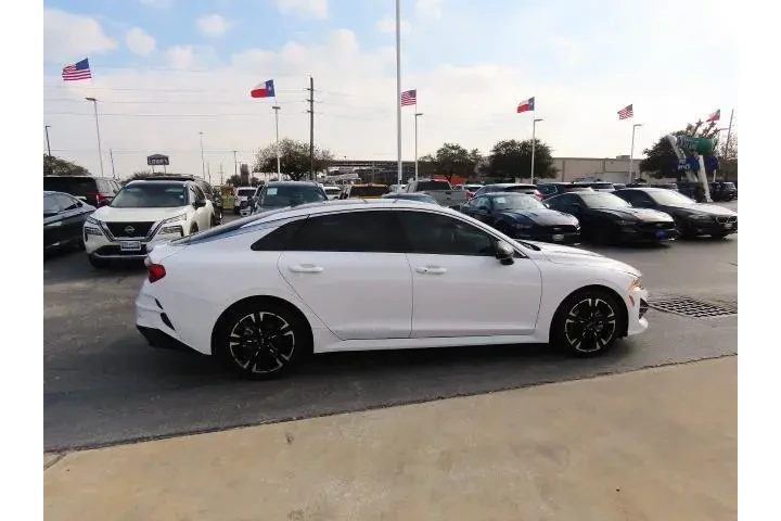 $26999 : Kia K5 2023 GT-Line 4dr Seda image 9