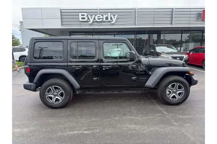 $33995 : Jeep Wrangler Unlimited 2022 image 1