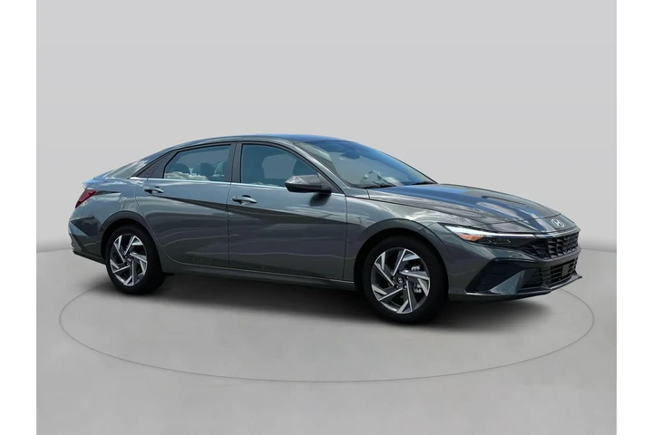 $18490 : Hyundai ELANTRA 2024 SEL 4dr image 10