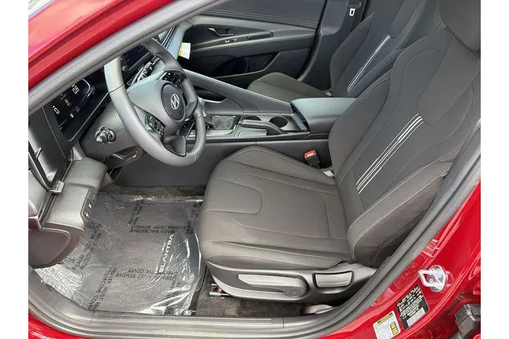 $23825 : Hyundai ELANTRA 2025 SEL Spo image 9