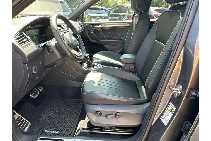 $26719 : Volkswagen Tiguan 2024 SE R- image 9