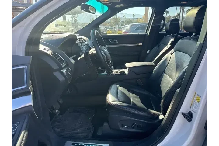 $13384 : Ford Explorer 2017 AWD Sport image 10