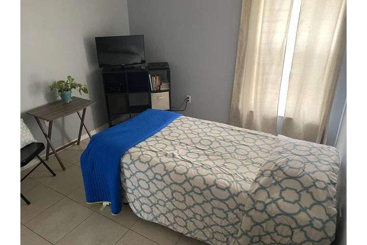 $650 : Habitación amoblada image 4
