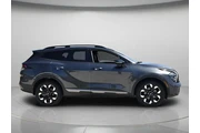 $26805 : Kia Sportage 2024 AWD X-Line thumbnail
