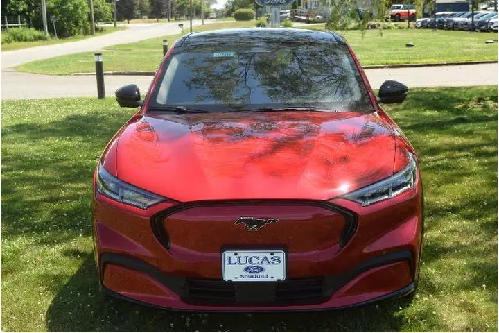 $29750 : Ford Mustang Mach-E 2023 AWD image 2